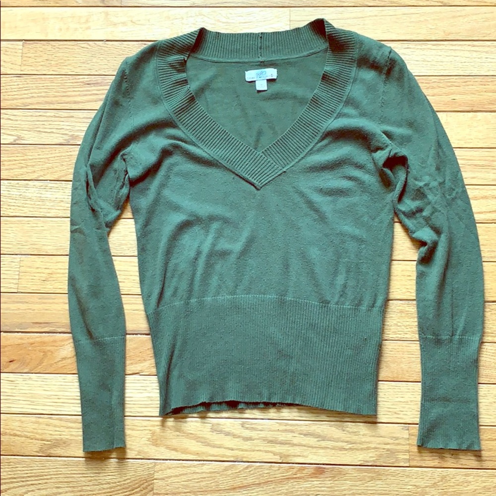 🎈5/$10🎈Olive green juniors sweater